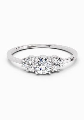 14Kt White Gold Lab Grown Diamond 0.38 Carat Round Shape Diamond Cluster Ring