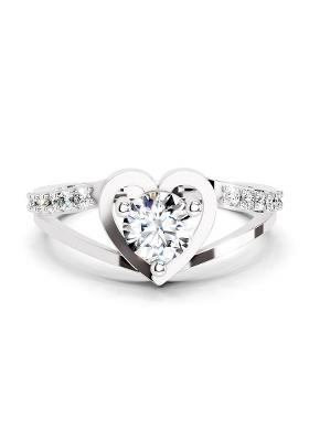14Kt White Gold Lab Grown Diamond 0.67 Ct IGI Cerified Heart Round Shape Diamond Ring for Women