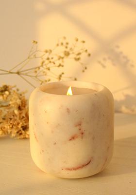 White Indian Marble Aromatic Carrara Candle