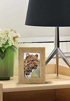 Gold Metal Photo Frame With Hammered Design