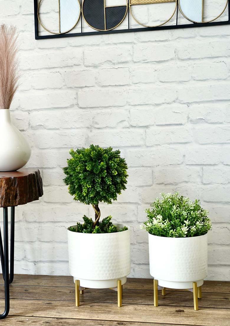 White Hammered Metal Planter Set