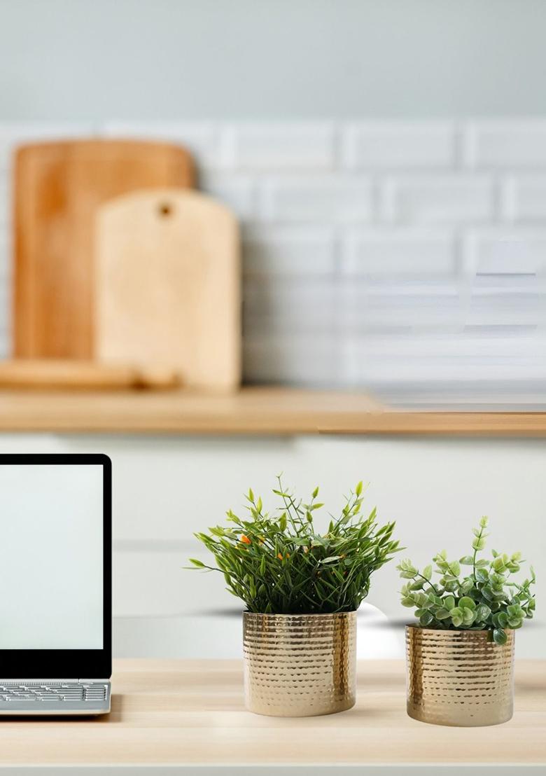 Gold Metal Hammered Mini Planter(Set Of 2)