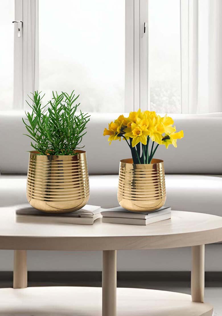 Gold Ribbed Metal Planter(Set Of 2)