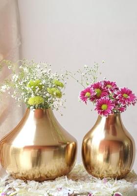 Gold Golden Metal Flower Vase Elegant Finish (Set Of 2)