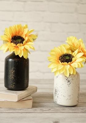 White And Black Metal Flower Vase (Set Of 2)