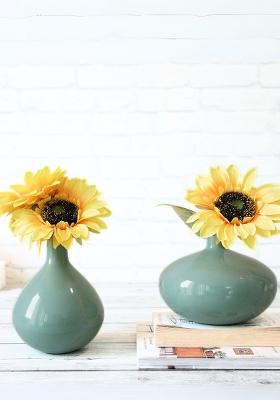 Sea Mist Green Metal Flower Vase (Set Of 2)