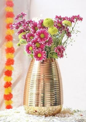 Gold Ribbed Gold Metal Flower Vase Elegant Design
