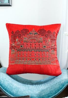 Black Temples Grace Cushion Cover