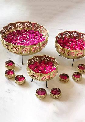 Iron Lotus Urli With Stand Pot For Floating Flower Candle (Set Of 3 )