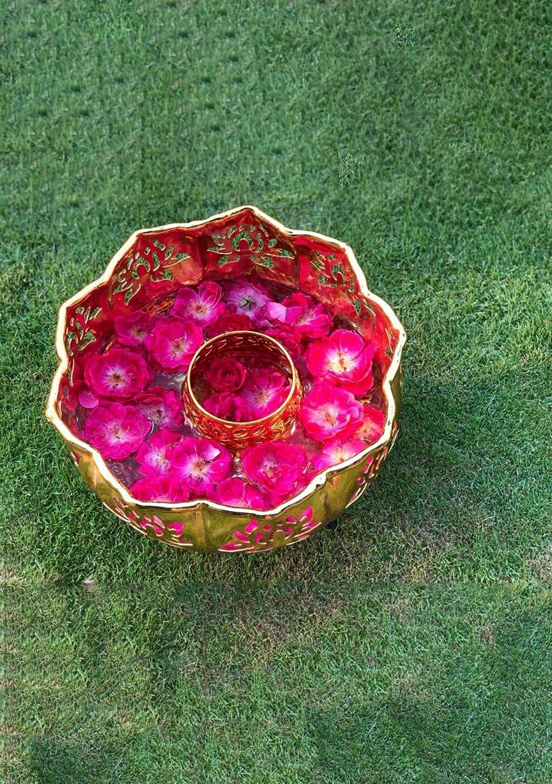 Iron Lotus Urli With Stand Pot For Floating Flower Candle (Set Of 3 )