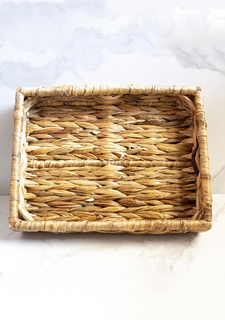 Multi Quadrangle Tray