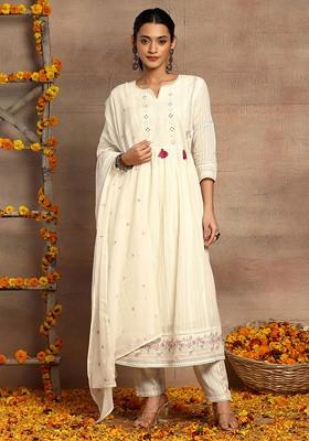 Off White Embroidered Cotton Kurta With Pants And Dupatta (Set of 3)