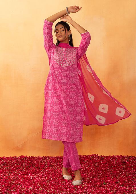 Pink Jaal Print Cotton Kurta With Pants And Dupatta (Set of 3)