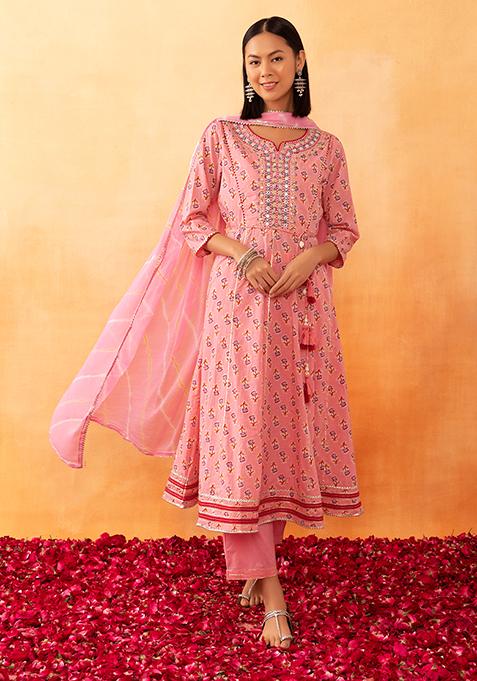Light Pink Floral Boota Print Muslin Anarkali Kurta With Pants And Printed Dupatta (Set of 3)