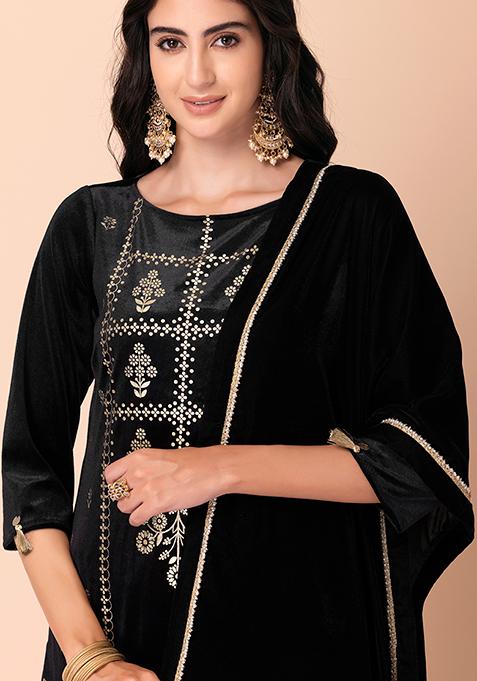 Buy Women Black Pearl Embellished Velvet Stole - RTW - Indya | United ...