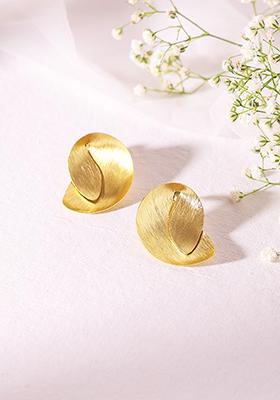 52 Big gold studs ideas  gold earrings designs gold jewelry fashion gold  jewelry earrings