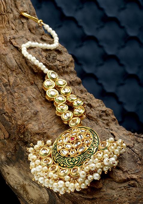 Green And Gold Kundan Pearl Maangtika