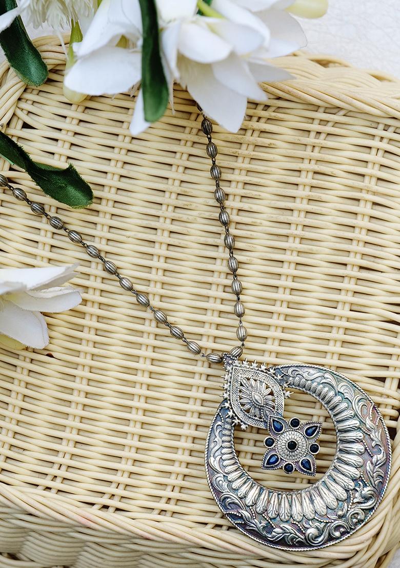 Blue Handcrafted Silver Tone Brass Necklace - Indya