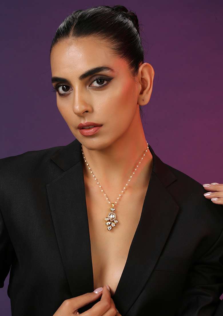 Gold Finish Kundan Floral Pendant Necklace - Indya