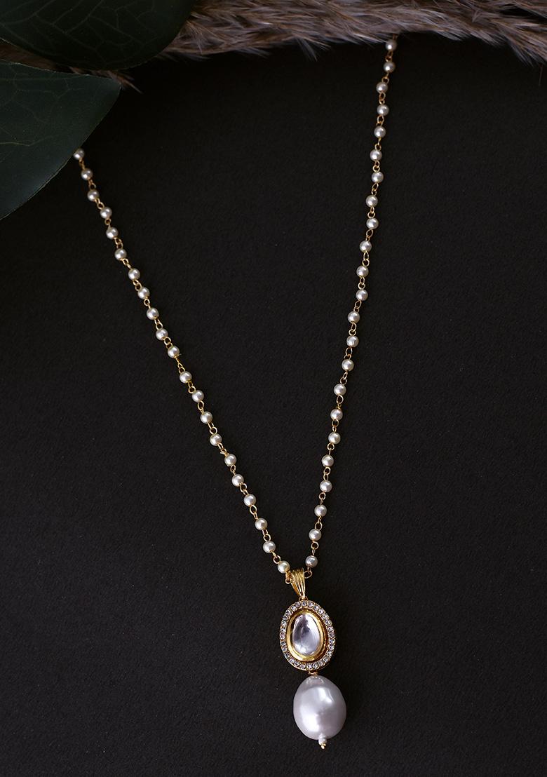Gold Tone Kundan And Pearl Pendant Necklace