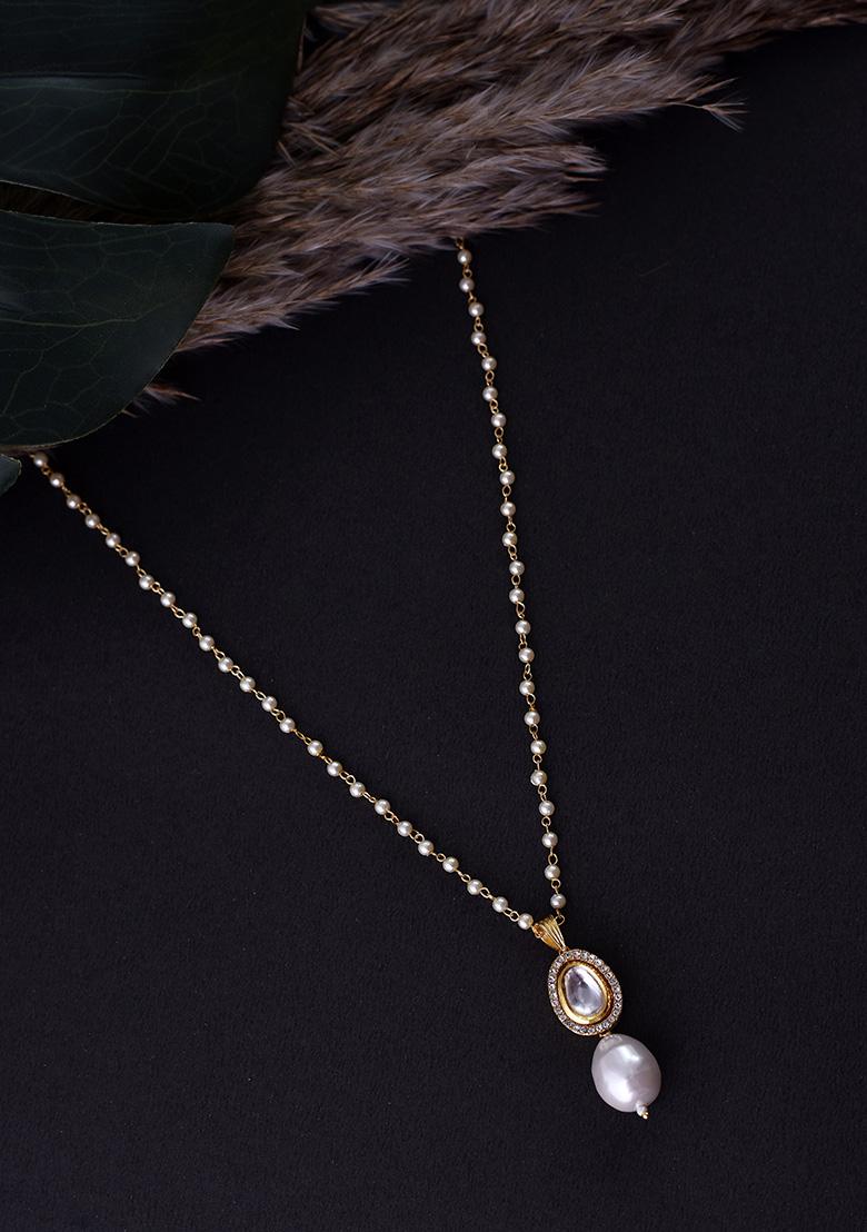 Gold Tone Kundan And Pearl Pendant Necklace