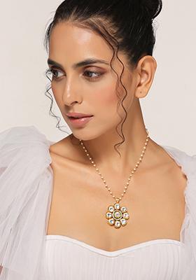 Gold Tone Floral Pendant Necklace