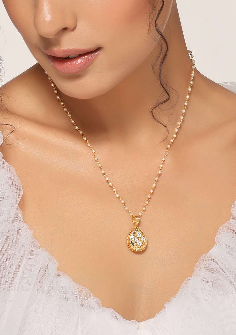 Gold Finish Kundan Pendant Necklace - Indya