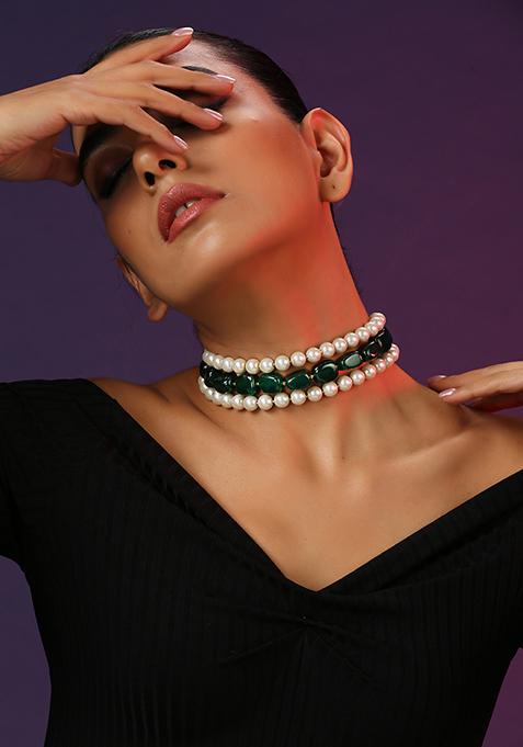 Green And White Pearl Choker Necklace