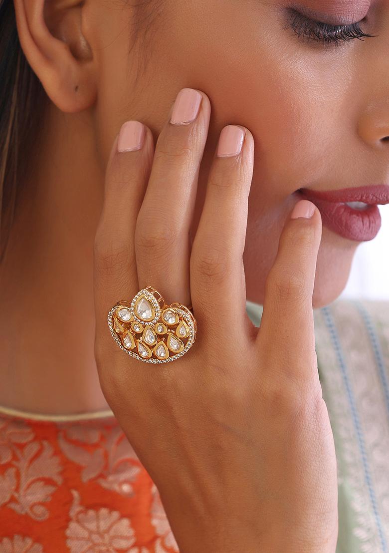 Stunning Filigree Gold and Kundan Finger Ring
