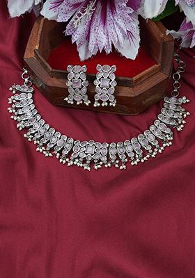 Silver Finish Brass Necklace And Earrings Set