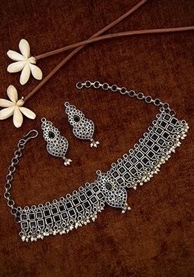 Silver Tone Patti Design Brass Necklace And Earrings Set