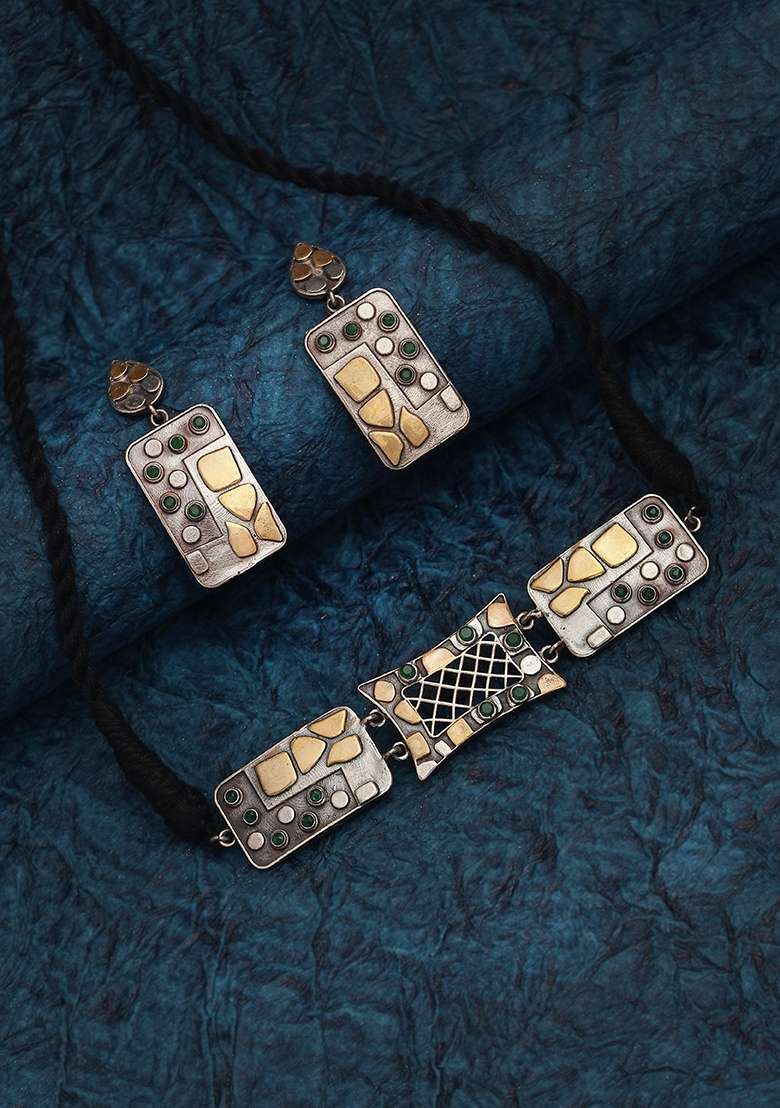 Silver Tone Mirror Work Brass Necklace And Earrings Set - Indya