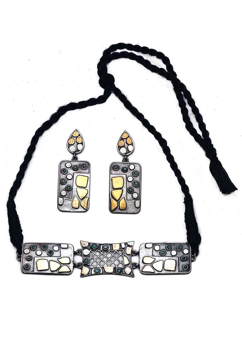 Silver Tone Mirror Work Brass Necklace And Earrings Set - Indya