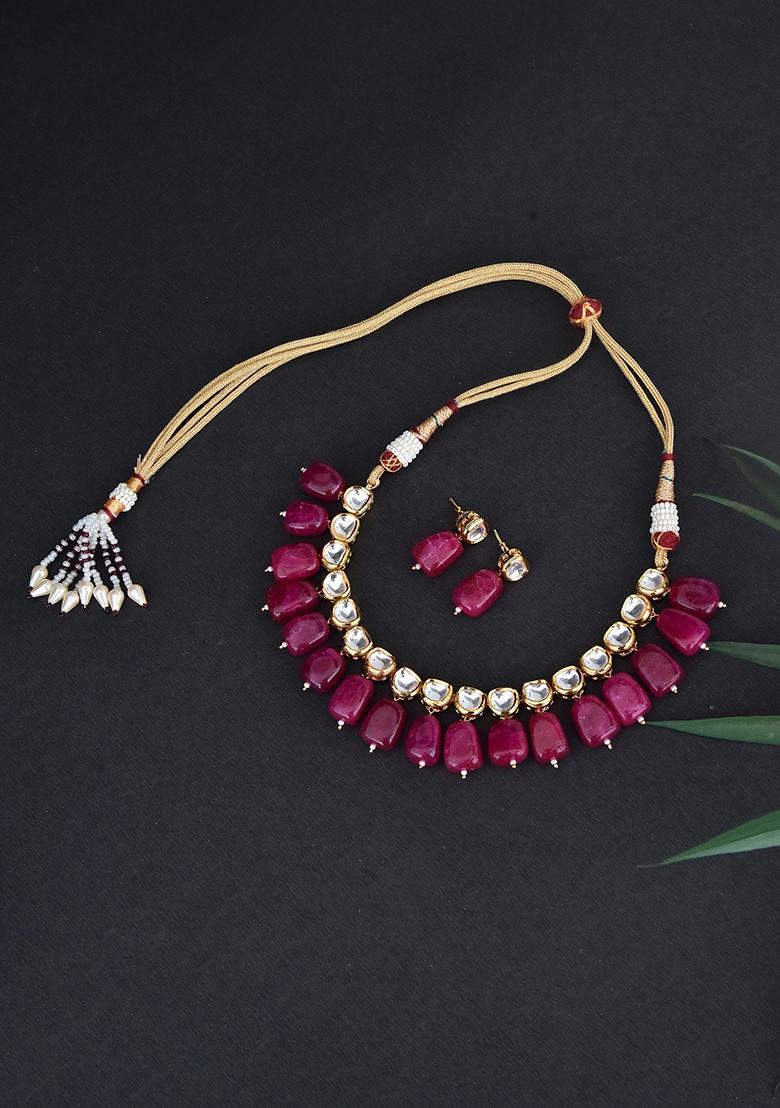 Maroon Gold Tone Kundan Necklace Set With Earrings - Indya