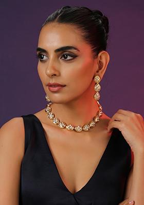 Gold Finish Kundan Necklace Set With Earrings