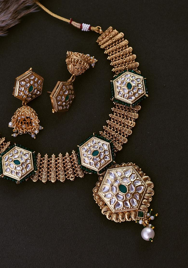 Green Gold Tone Kundan Necklace Set With Earrings - Indya