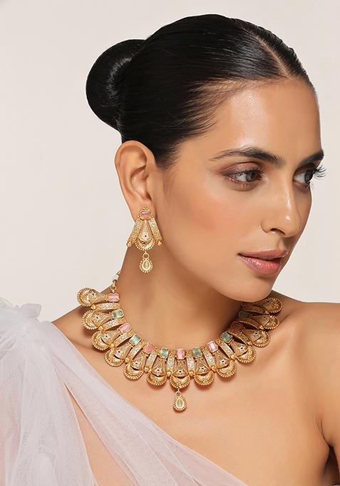 Rounded Wedding Wear 22K Gold Necklace & Drop Earrings Set, 20-38gm at Rs  220000/set in Chikhli