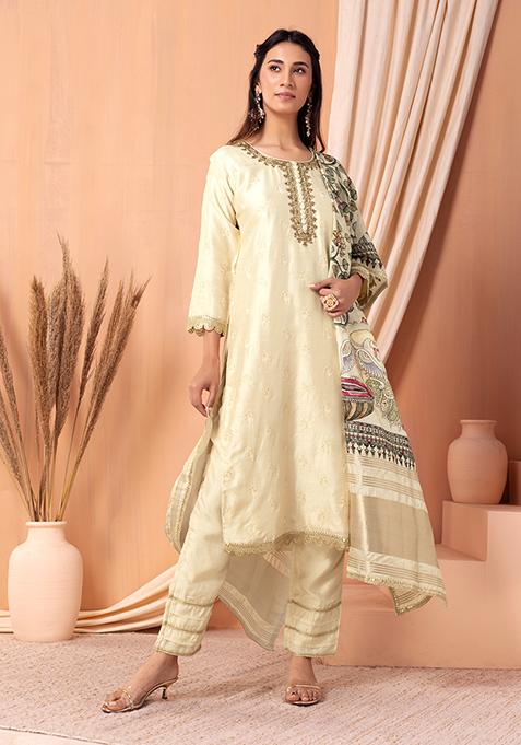 Ivory Floral Boota Embroidered Kurta Set With Pants And Dupatta