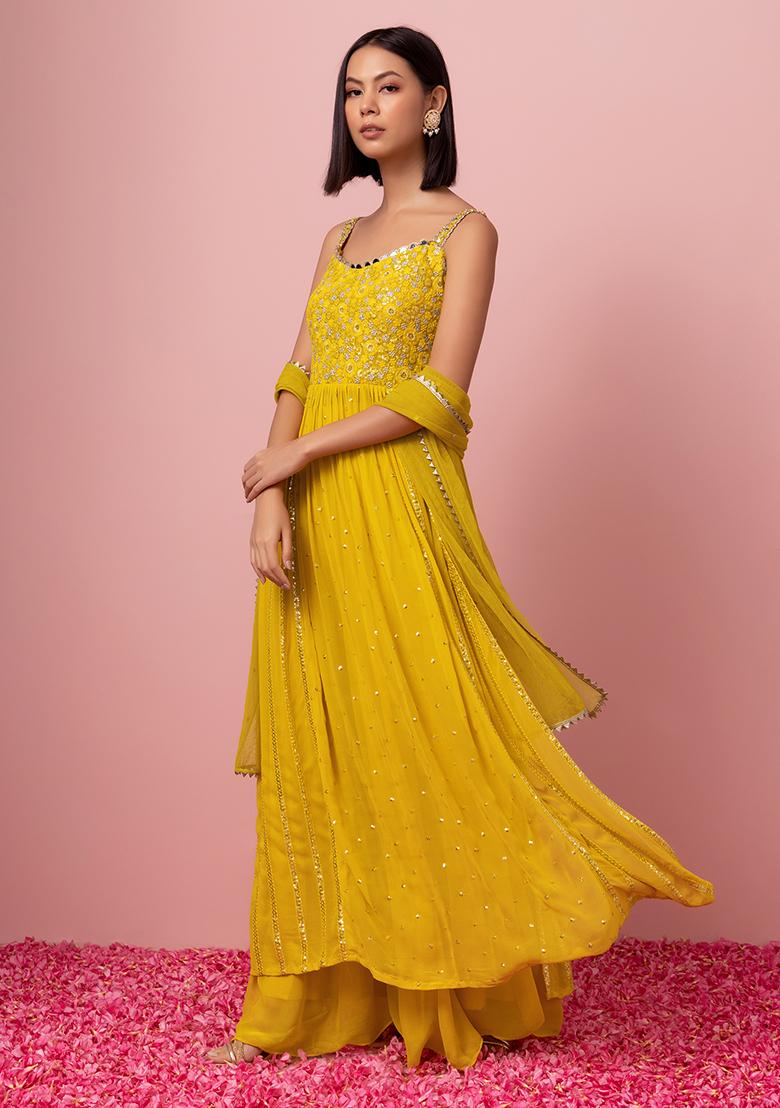 Buy Women Yellow Floral Print Lehenga Set With Embroidered Blouse And  Dupatta - Leheng & Skirt - Indya