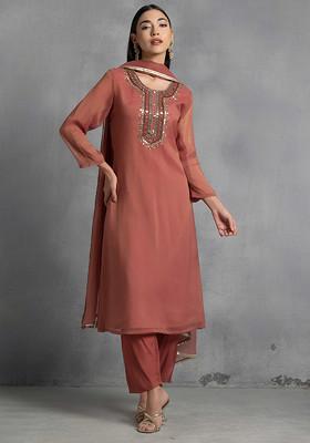 Peach Gota Patti Hand Embroidered Kurta Set With Pants And Dupatta