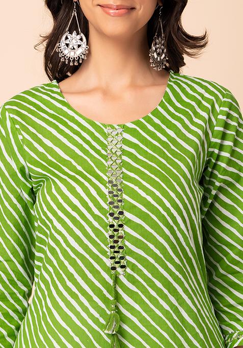 Women Green Calf Length Sleeveless A-Line Leheriya Striped Cotton Kurta main image 1
