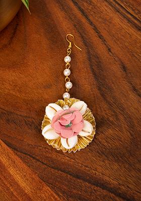Light Pink Shell Embellished Floral Maangtika (Set of 10)