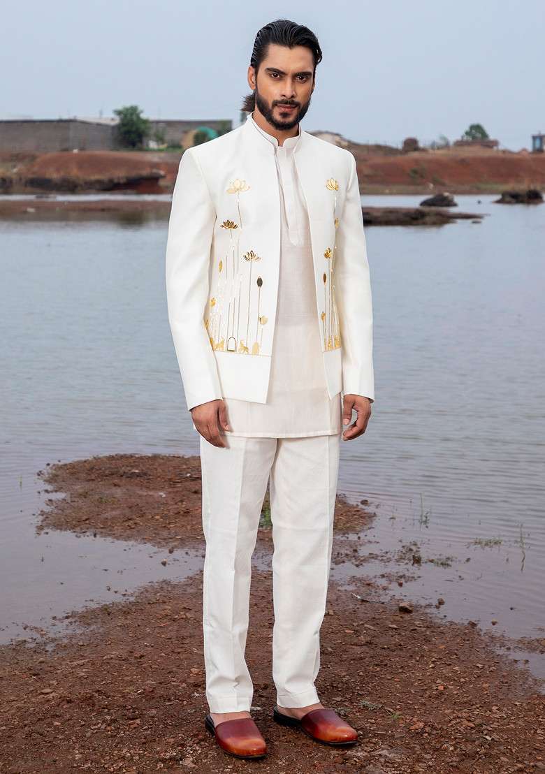 Ivory Cut Pipe Embellished Bloom Jodhpuri Set For Men - Indya