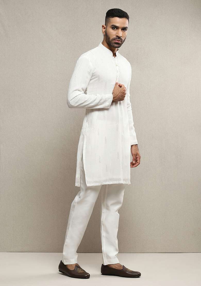 Off White Hand Embroidered Handloom Silk Sherwani Set For Men - Indya