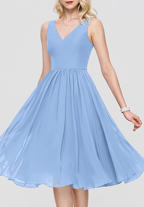 Light Blue A-line V-Neck Knee-Length Chiffon Cocktail Dress