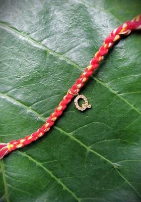 Men Gold Plated Red And Yellow Ad Studded Q Alphabet Customized Thread Rakhi