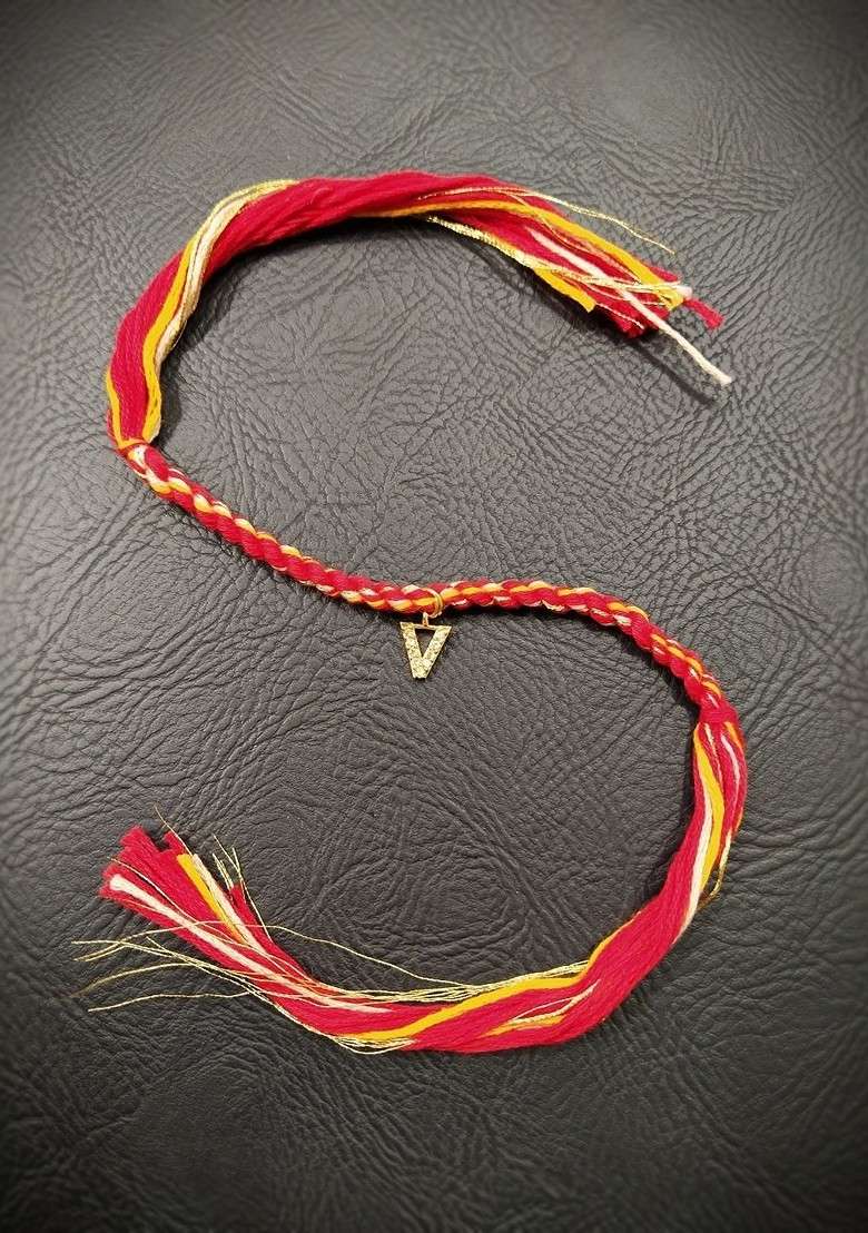 Men Gold Plated Red And White Ad Studded V Alphabet Customized Thread Rakhi - Indya