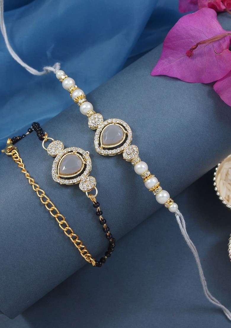 Kundan Studded Bhaiya Bhabhi Thread Rakhi With Roli Chawal And Greeting Card - Indya