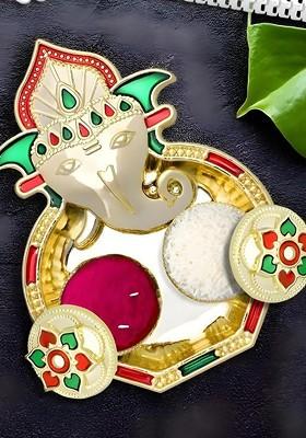 Rakhi With Dish Pooja Coin Roli Chawal And Greeting Card Set