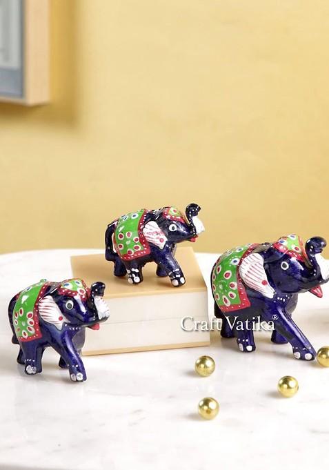 7 Pcs Rakhi With Showpiece And Tilak With Greetingcard